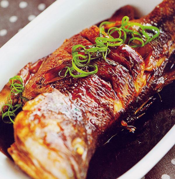 煎鱼皮怎么煎不掉皮,煎鱼怎么煎又香又脆又干