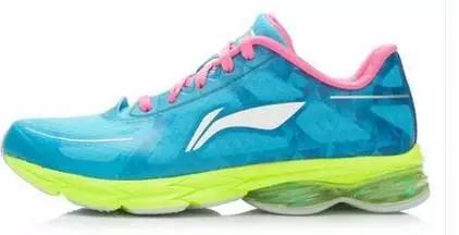 最值得入手的跑鞋清单,目前最好的十款跑鞋