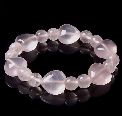 绿粉晶原石价值多少,草莓晶粉晶哪个价值高