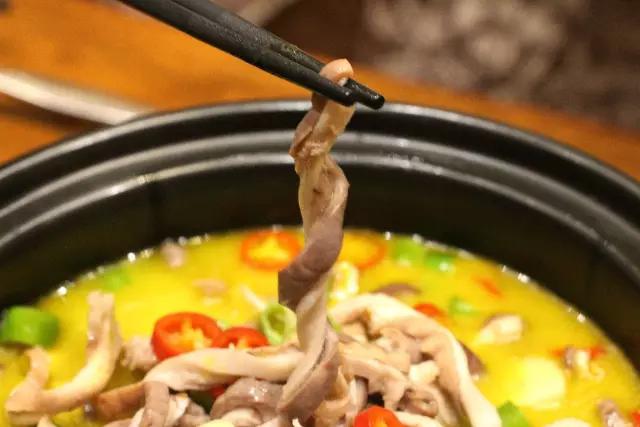 北京有家魔力餐厅，号称京城的“米饭收割机”，一到饭点就排队！