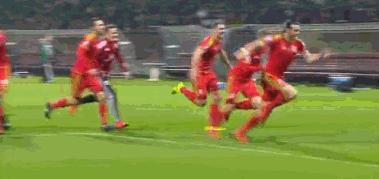 欧洲杯决赛酒吧看球,欧洲杯决赛球迷冲入赛场