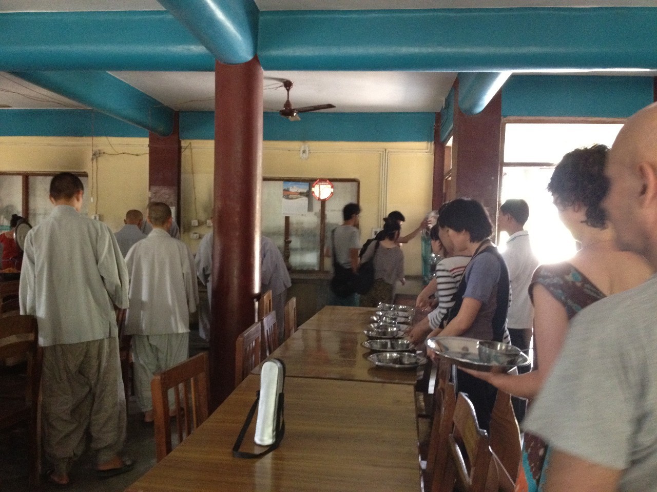 一个陕西汉子花7万元环游地球1圈，还带回一个美国女友！