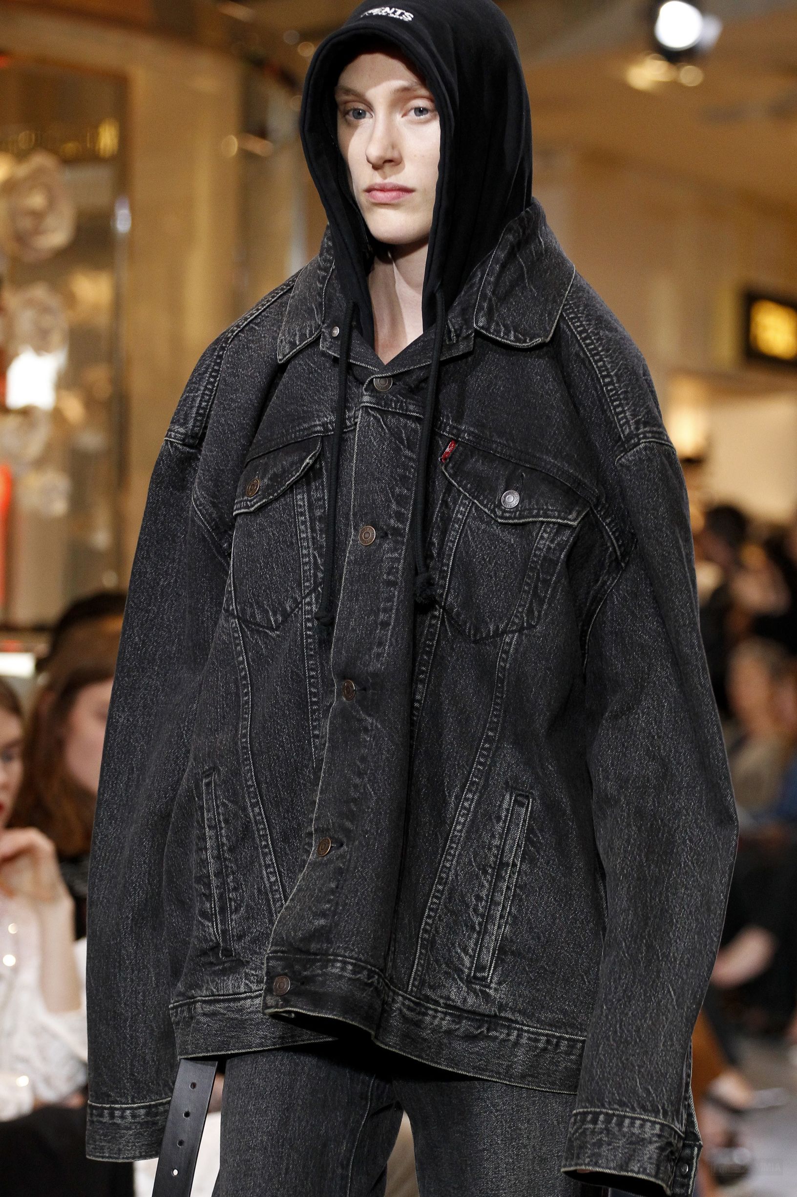 vetements2022秋冬高级,男装高定vetements