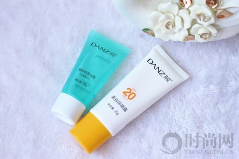 悦享阳光无负担有丹姿润白一夏