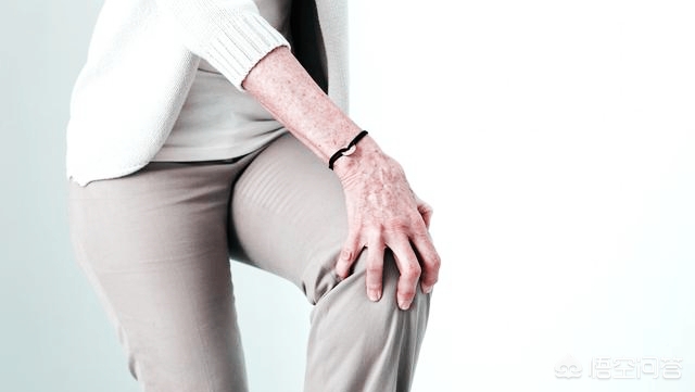 膝盖骨质增生怎么健身练腿,膝盖受过伤怎么在健身房减脂