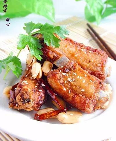 牛排骨用空气炸锅怎样做好吃鲜嫩,排骨鲜嫩多汁的技巧