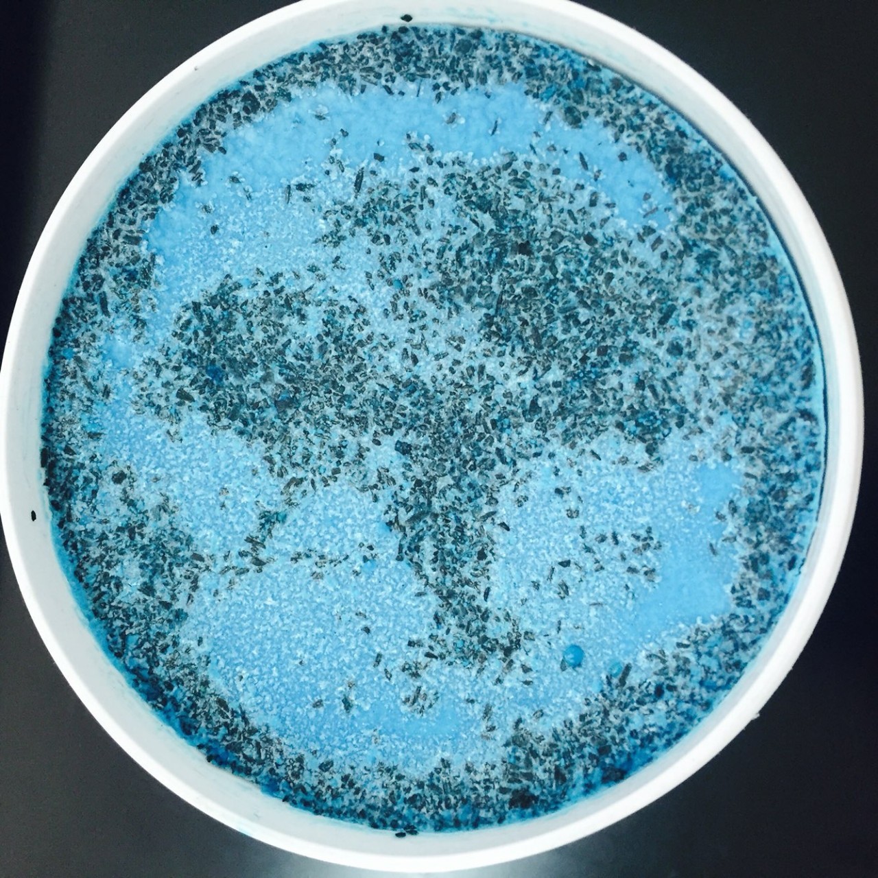 长这么丑怎么会有人喜欢,长这么丑会有人喜欢吗