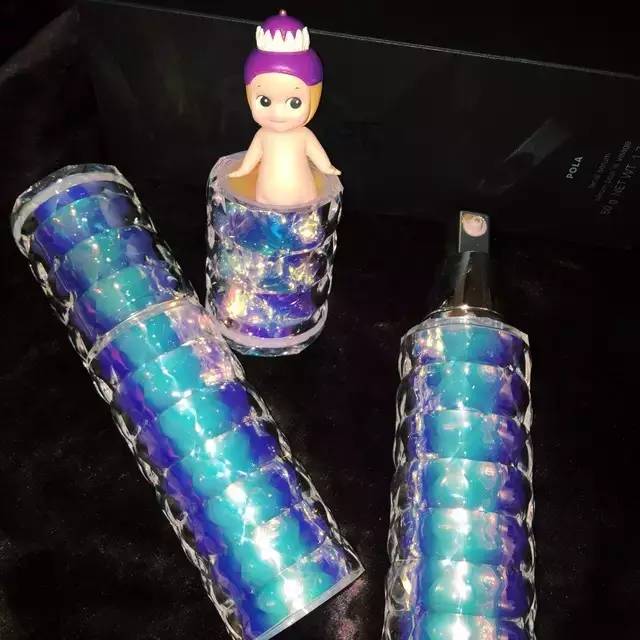 赵薇和王菲是如何成为闺蜜的,王菲和赵薇是一样的人