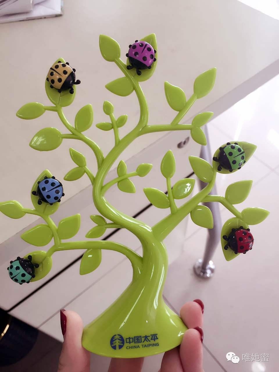 晒一天就黑了怎么回事,晒一天人就晒黑了