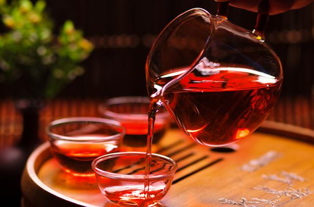 从一口锅到一张桌,香氛设计师的10样心头好