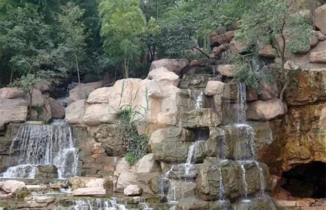 蜈蚣故事民间传说,蜈蚣的传说故事文字版