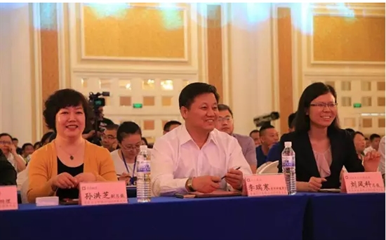 正大柳叶脆香鸡出餐,正大食品新奥尔良鸡腿