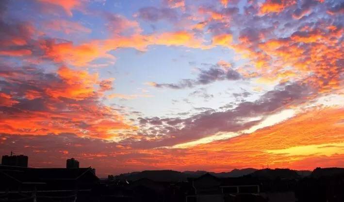 陕视新闻：西安人在这里海淘竟然可以这么便宜？