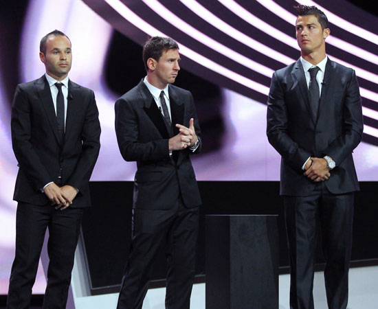 为什么梅西比c罗多两个金靴,为什么梅西金球奖总得分比c罗低