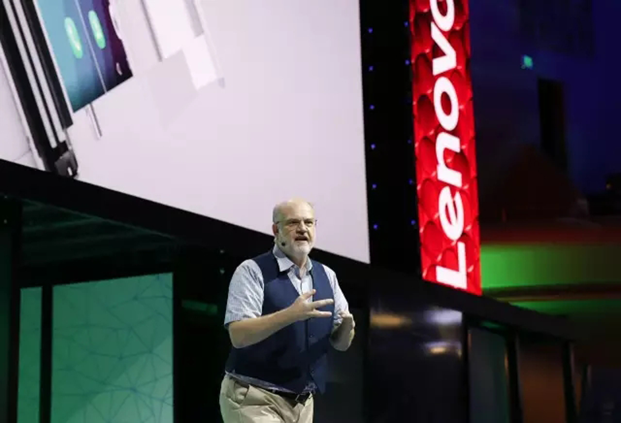 惊艳美国硅谷！中国智能硬件专家潘通，嗨翻全球粉丝