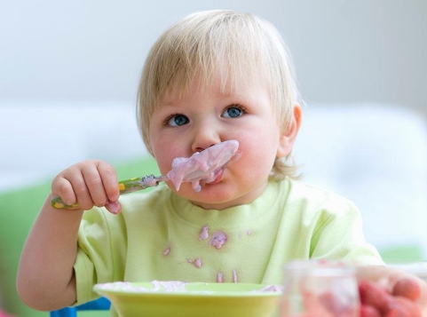 断奶时间妈妈要吃什么比较好,喂母乳的宝宝怎么吃米粉