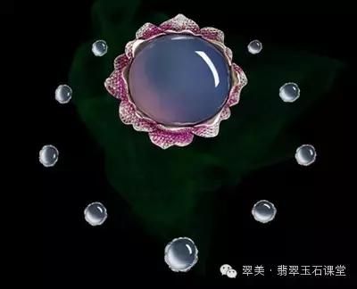 绿色翡翠和红色翡翠一起镶嵌,翡翠镶嵌垫底色和不垫底的区别