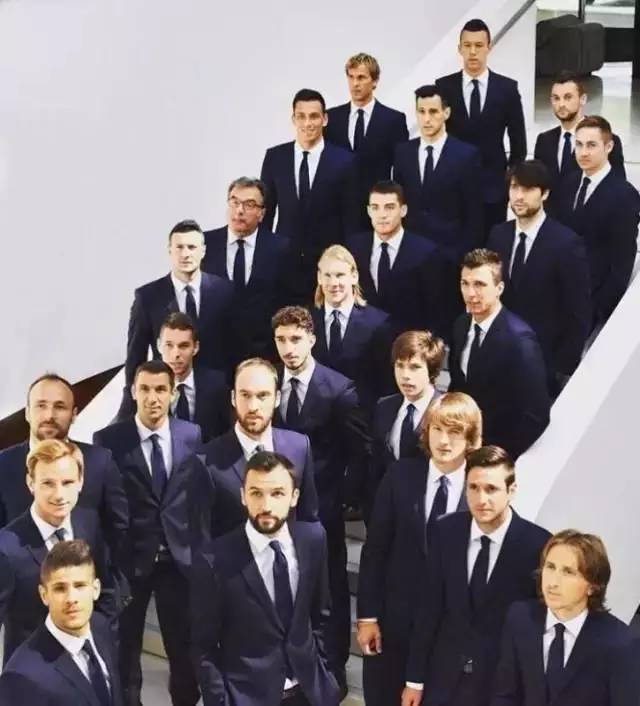 2016欧洲杯葡萄牙夺冠c罗和弗格森,2016年欧洲杯葡萄牙夺冠全过程