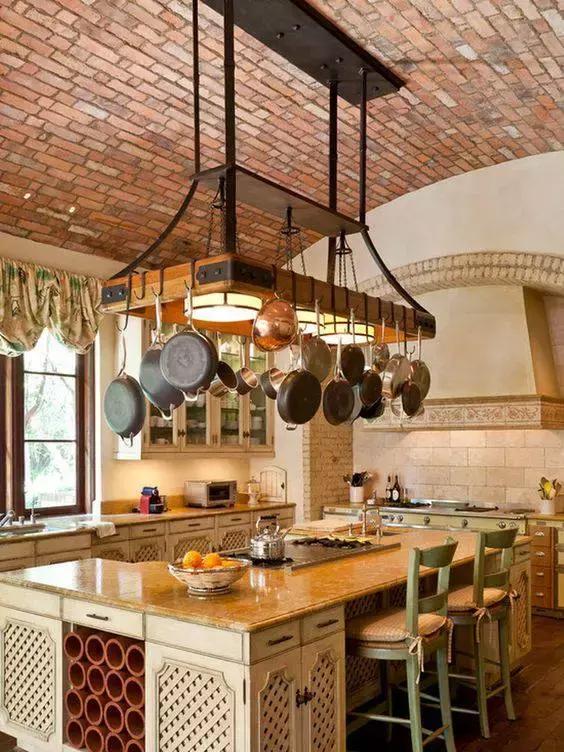 锅具收纳置物架实用吗,厨房收纳置物架锅具封闭