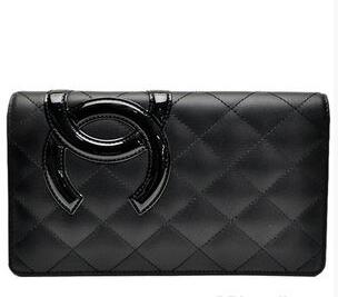 没有一个包包解决不了的问题，如果有就再买一个