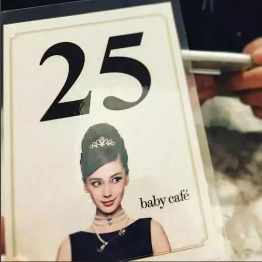 在香港不只是买买买，最重要的如何尝遍美食的全攻略