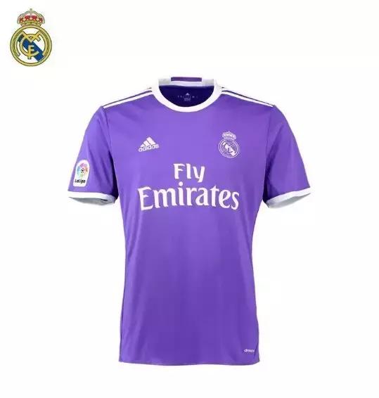 同为骚紫色，你的选择是皇马还是巴萨？