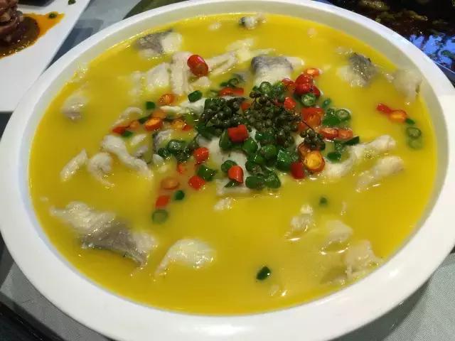 成都烧烤没和你闹！来来来，撸了这一杯，还有三杯……