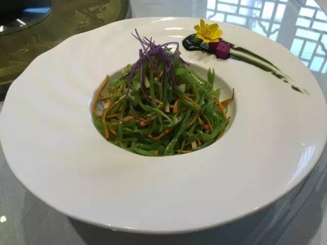 成都烧烤没和你闹！来来来，撸了这一杯，还有三杯……