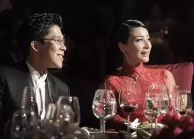 郭晶晶霍启刚，这对豪门夫妻没有狗血只有励志