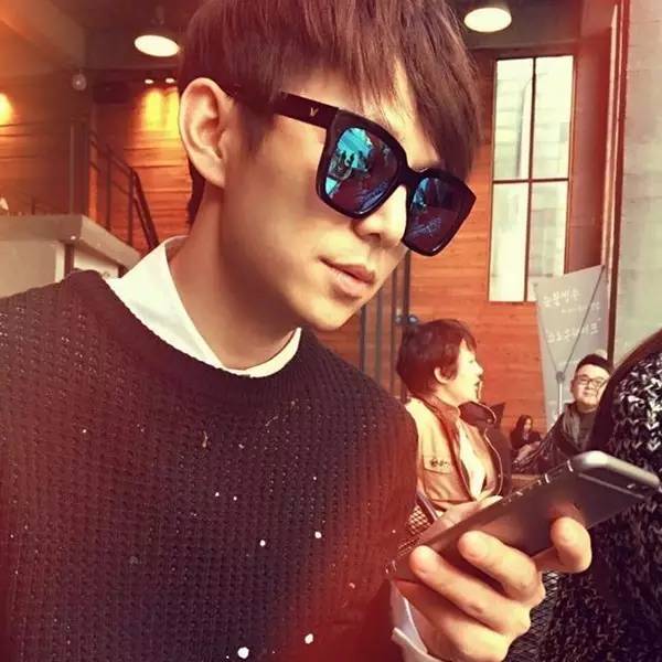 快拿下这只温柔野兽,TA能帮你挡脸藏肉!