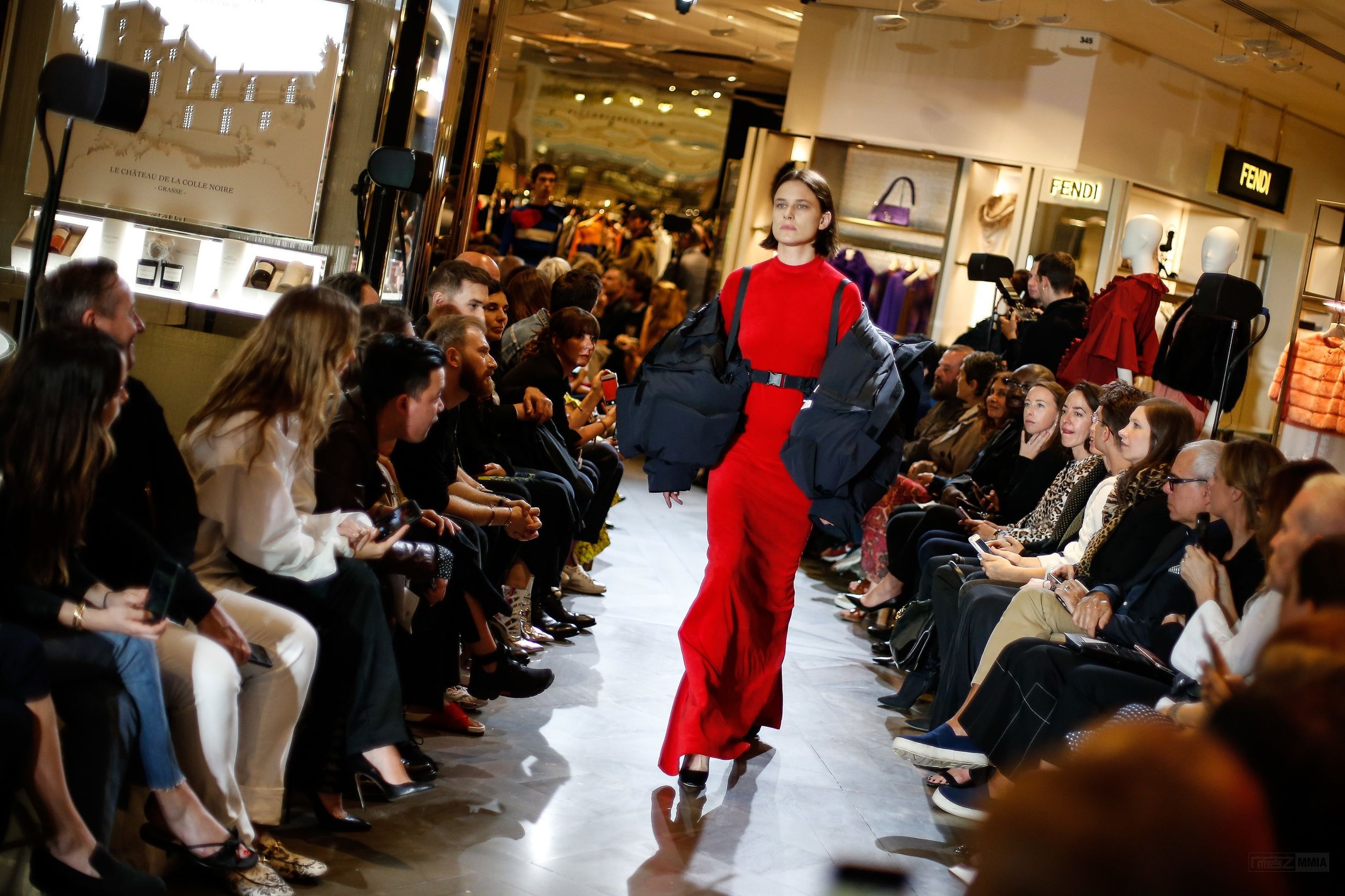 vetements2022秋冬高级,男装高定vetements