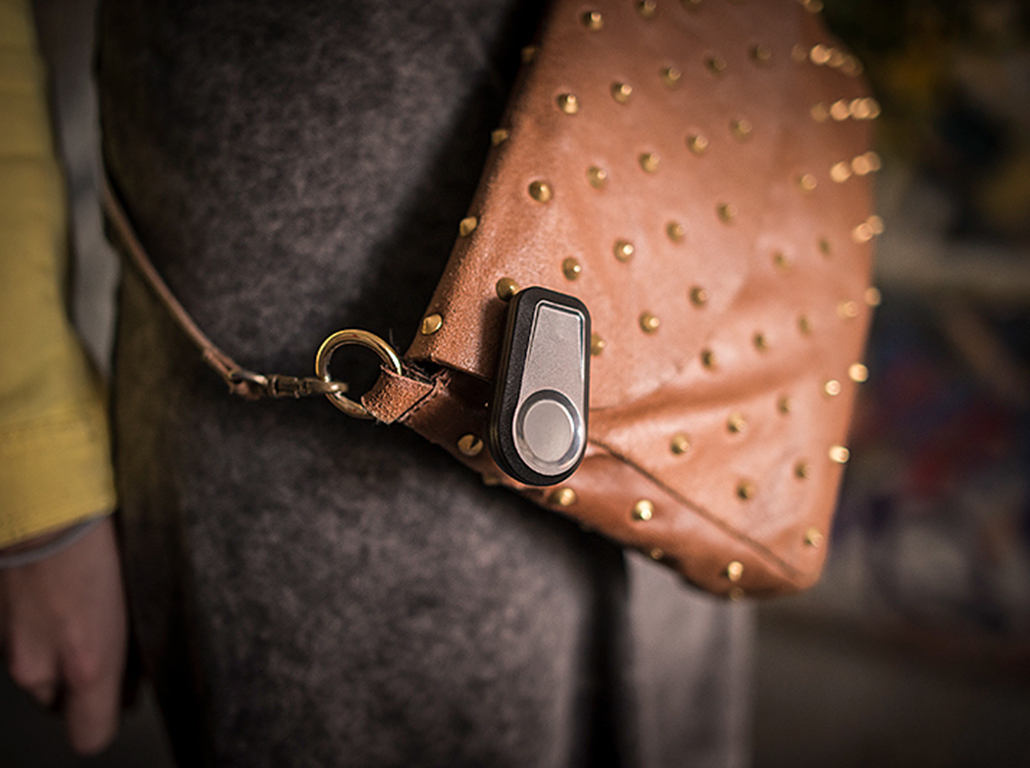 单身女性经常独自出行？你需要这些能够保护你的发明