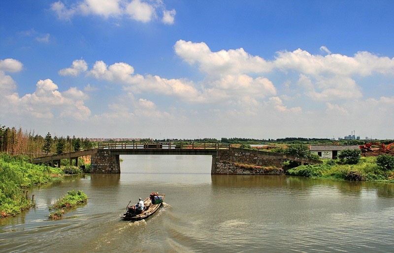 无锡属于贫穷吗,无锡算是小城市吗