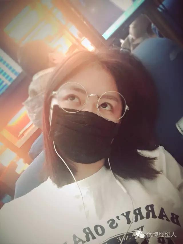 谭松韵耿耿可爱混剪,谭松韵最好的我们耿耿