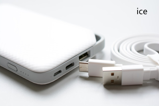 荣耀10000快充充电宝,荣耀充电宝12000毫安66w快充