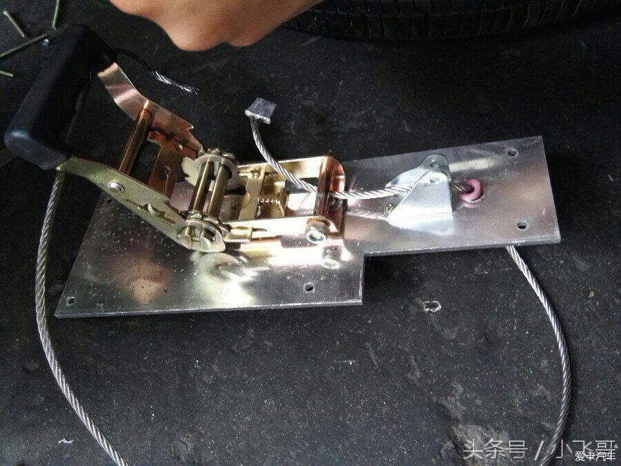 备胎改下挂式,背负式备胎改底挂怎么改