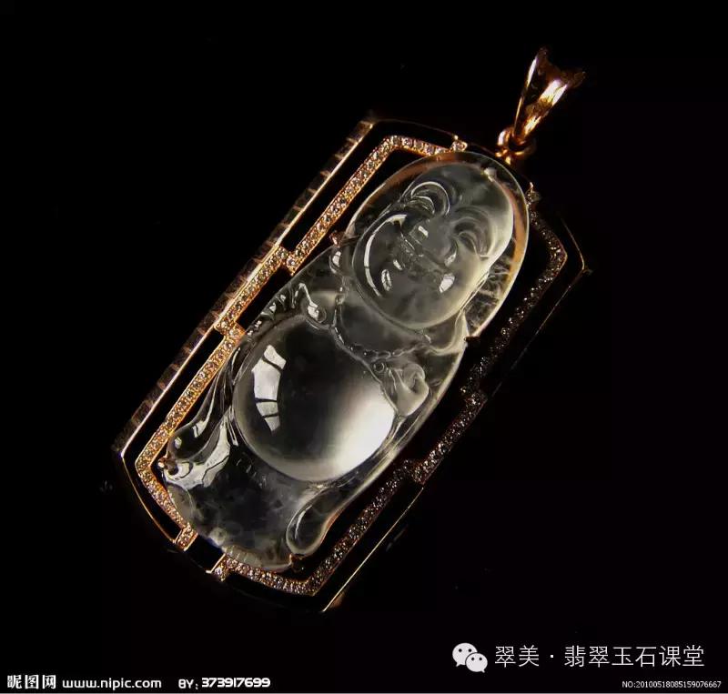 绿色翡翠和红色翡翠一起镶嵌,翡翠镶嵌垫底色和不垫底的区别