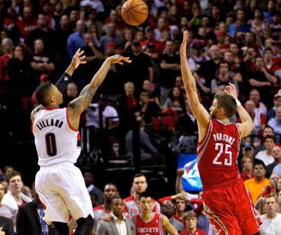 巅峰期勒布朗詹姆斯有多强,勒布朗詹姆斯18年场均上场时间