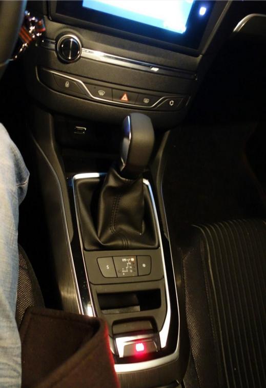 性价比高的二手车标致408,408性价比之王