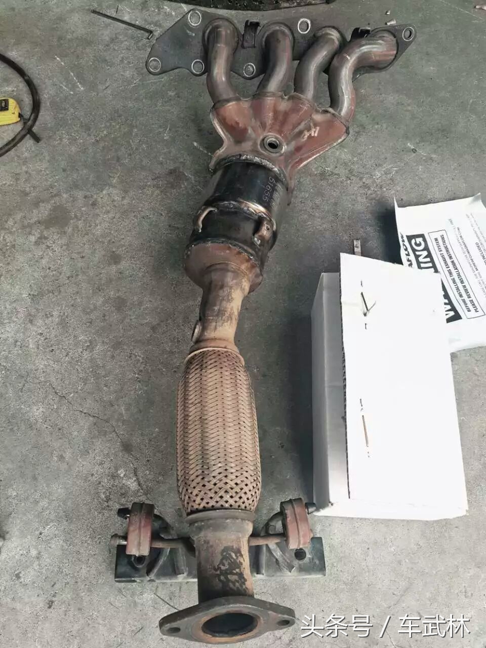 蒙迪欧致胜三元催化器怎么拆,10万公里福特蒙迪欧2.0缸内积碳