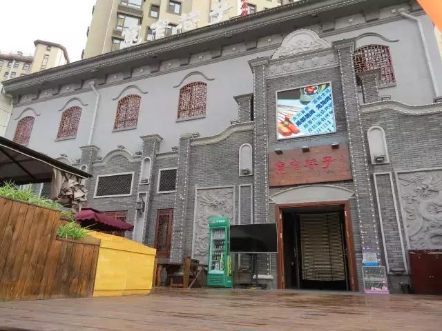 成都烧烤没和你闹！来来来，撸了这一杯，还有三杯……