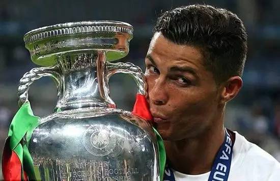 2016欧洲杯葡萄牙夺冠c罗和弗格森,2016年欧洲杯葡萄牙夺冠全过程