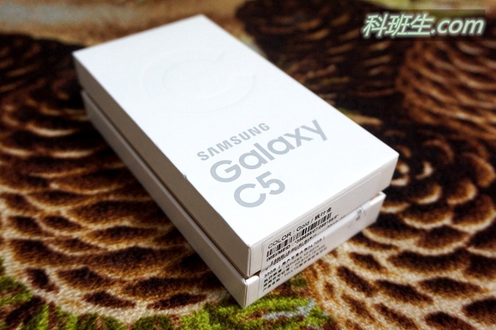 开箱三星galaxynote10,开箱三星galaxy