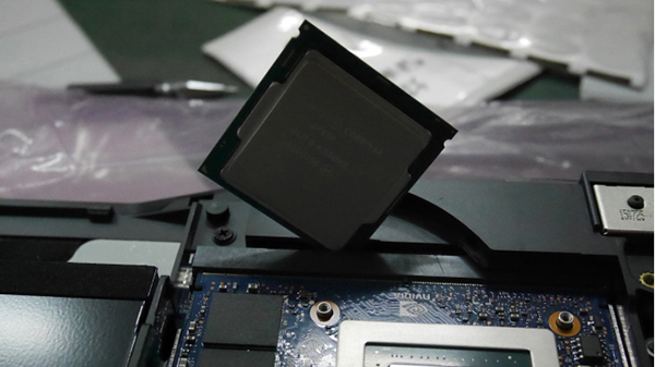 炫龙更换cpu视频,炫龙游戏本换cpu