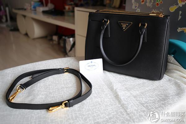 拎PRADA的小恶魔 — 三亚免税店购入 PRADA 普拉达
