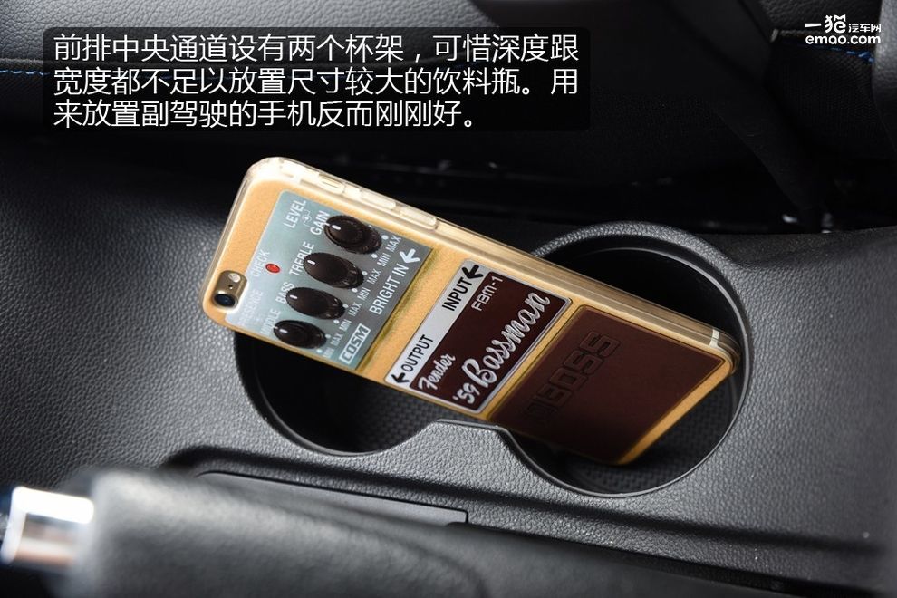 沉浸式体验2022款长安cs15,新长安cs15深度测评