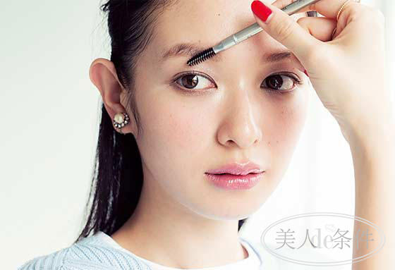 教你美|网红眉OUT!请收下这3款个性粗眉妆!