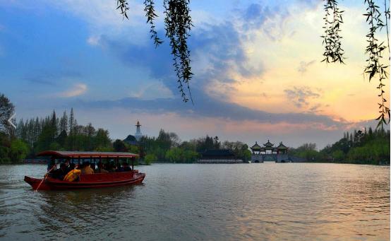 适合在三四线城市创业的项目,中国哪些城市适合年轻人创业