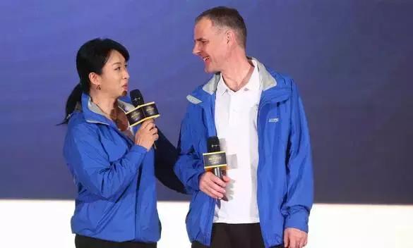 郭晶晶霍启刚，这对豪门夫妻没有狗血只有励志