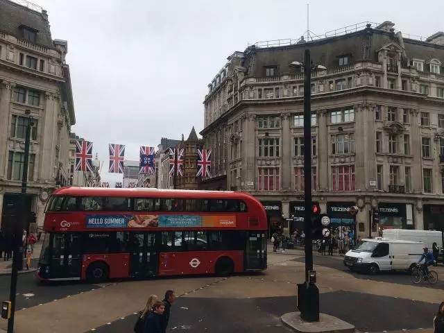 去文艺男神最爱的英国买买买,他脱欧,你脱单